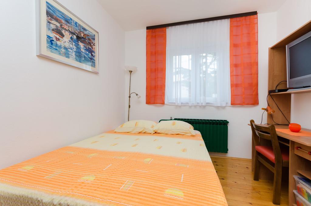 Apartment Bozena Punat Ngoại thất bức ảnh